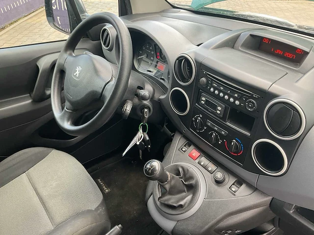 2017 - peugeot - partner - 120 1.6 bluehdi l1xr - bedrijfswagen - afbeelding 13 van  15