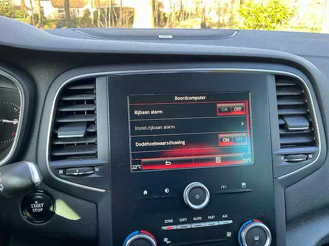 2017 - renault - mégane estate - 1.5 dci eco2 bose - personenauto - afbeelding 9 van  37