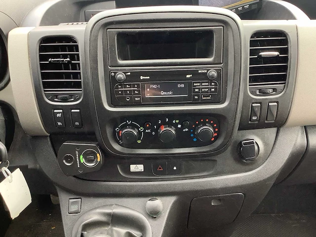 2017 - renault - trafic - 1.6 dci t29l2h1comen - bedrijfswagen - afbeelding 2 van  13