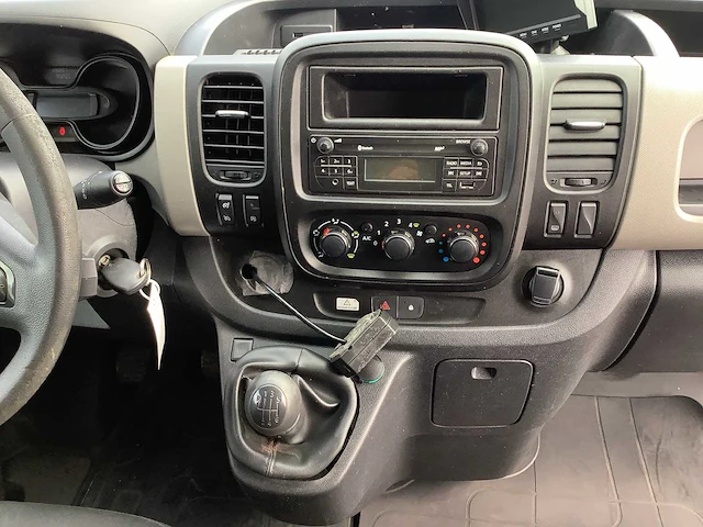 2017 - renault - trafic - 1.6 dci t29l2h1comen - bedrijfswagen - afbeelding 9 van  11
