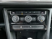2017 - volkswagen - touran - 2.0 tdi - hondenwagen - afbeelding 4 van  17