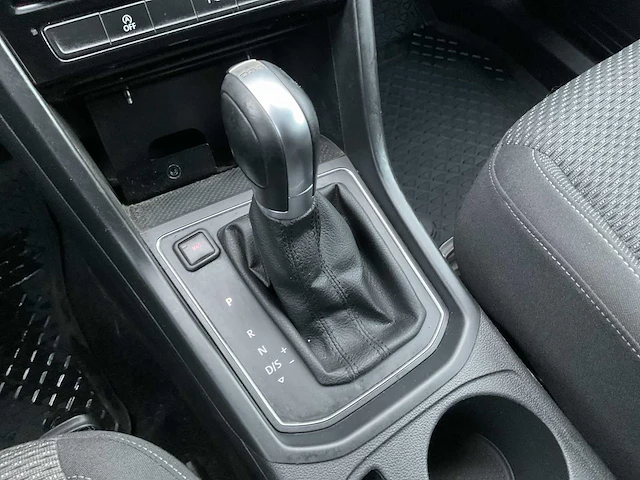 2017 - volkswagen - touran - 2.0 tdi - hondenwagen - afbeelding 6 van  17