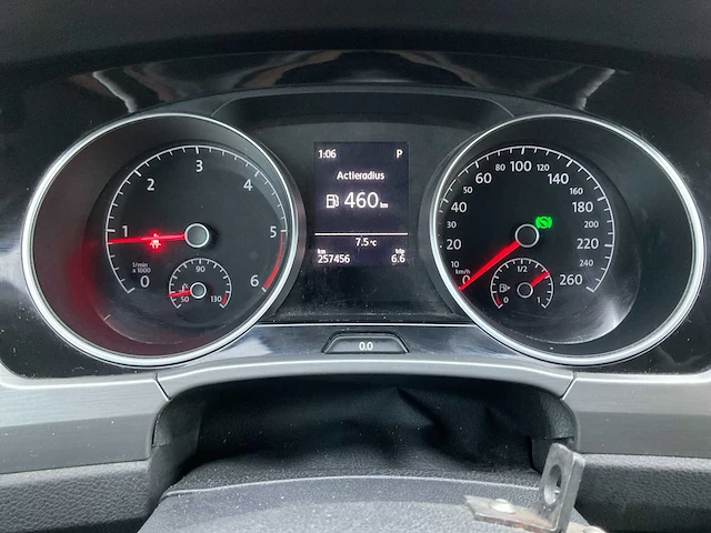 2017 - volkswagen - touran - 2.0 tdi - hondenwagen - afbeelding 9 van  17