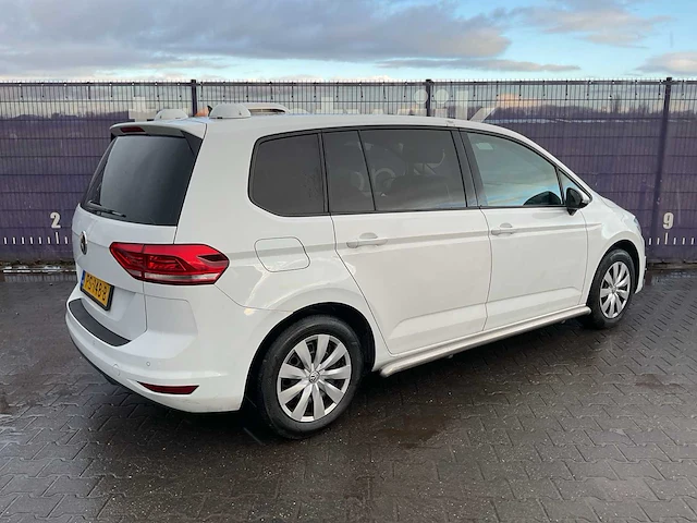 2017 - volkswagen - touran - 2.0 tdi - hondenwagen - afbeelding 11 van  17