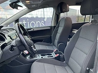 2017 - volkswagen - touran - 2.0 tdi - hondenwagen - afbeelding 15 van  17