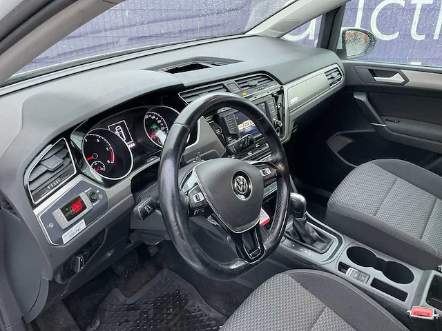 2017 - volkswagen - touran - 2.0 tdi - hondenwagen - afbeelding 17 van  17
