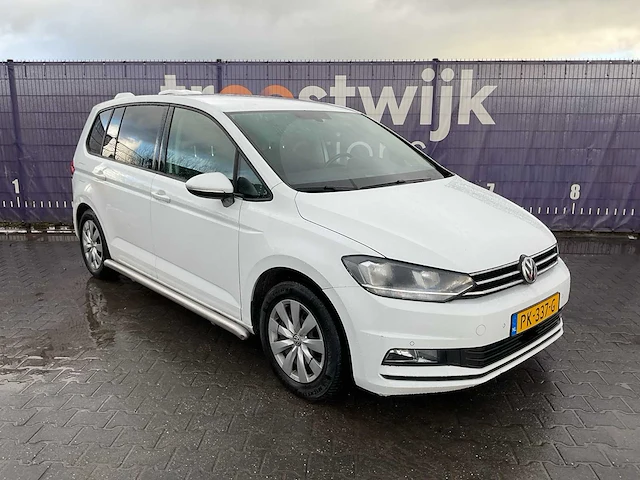 2017 - volkswagen - touran - 2.0 tdi scr - hondenwagen - afbeelding 12 van  19