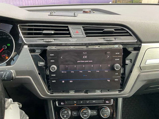 2017 - volkswagen - touran - 2.0 tdi scr comfortl - bedrijfswagen - afbeelding 5 van  19
