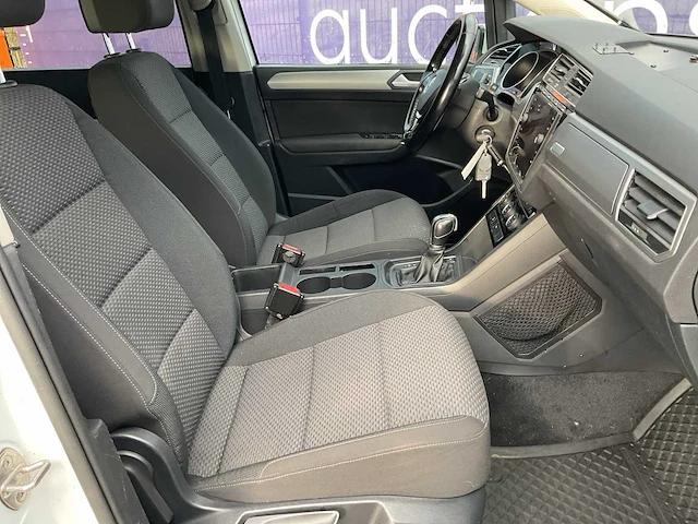 2017 - volkswagen - touran - 2.0 tdi scr comfortl - bedrijfswagen - afbeelding 15 van  19