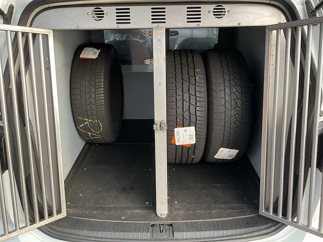 2017 - volkswagen - touran - 2.0 tdi scr comfortl - bedrijfswagen - afbeelding 19 van  19