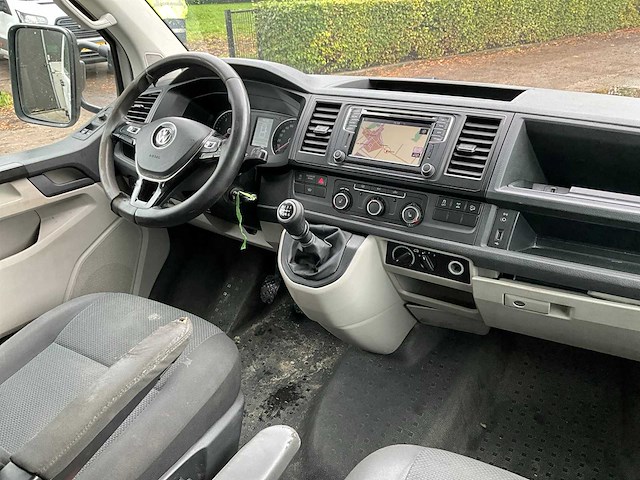 2017 - volkswagen - transporter - 2.0 tdi l2h1 dc 4mco - personenauto - afbeelding 17 van  32