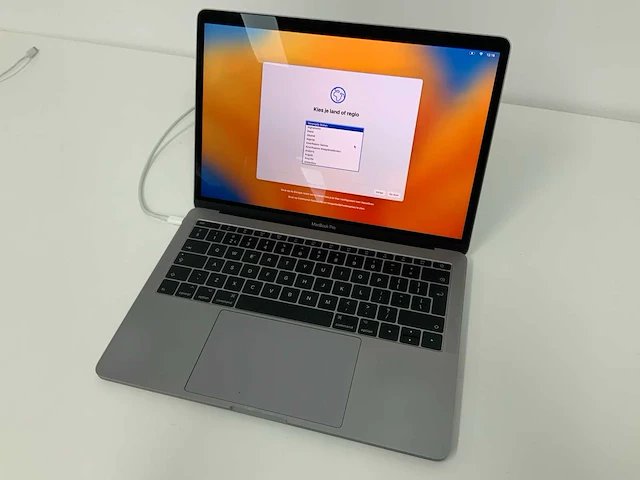 2017 apple 13-inch macbook pro mpxt2n/a laptop - afbeelding 1 van  3