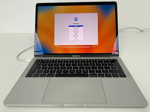 2017 apple 13-inch macbook pro mpxu2n/a laptop - afbeelding 2 van  4