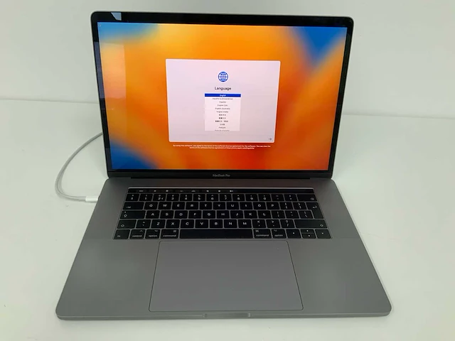 2017 apple 15-inch macbook pro mptr2n/a laptop - afbeelding 1 van  3