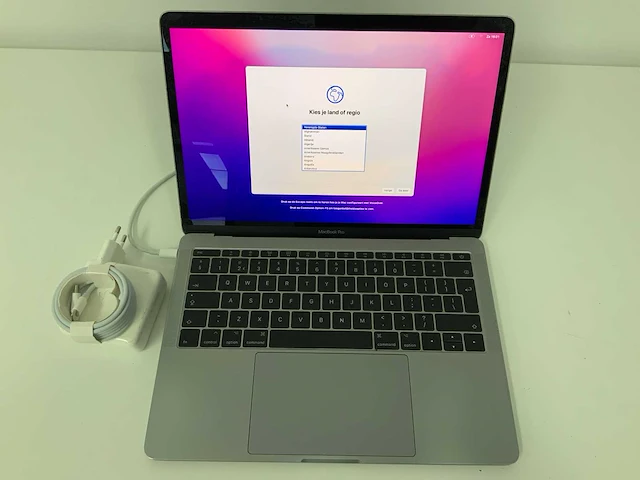 2017 apple a1708 13-inch macbook pro mpxt2n/a laptop - afbeelding 2 van  6