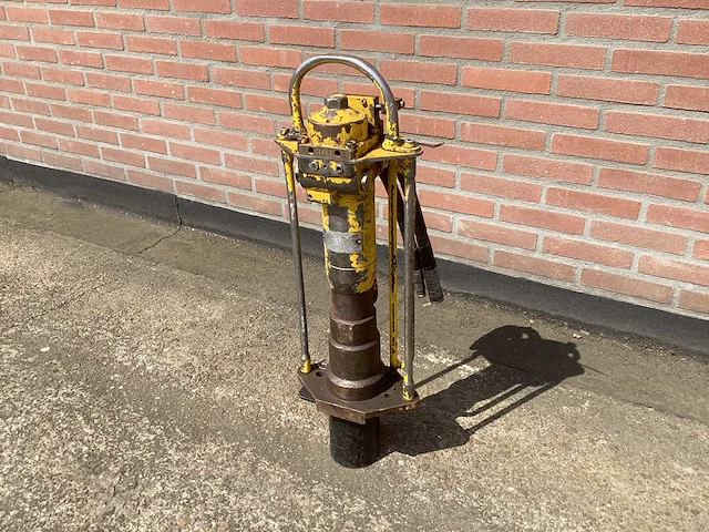 2017 atlas copco lpd-t hydraulische palenrammer - afbeelding 1 van  4