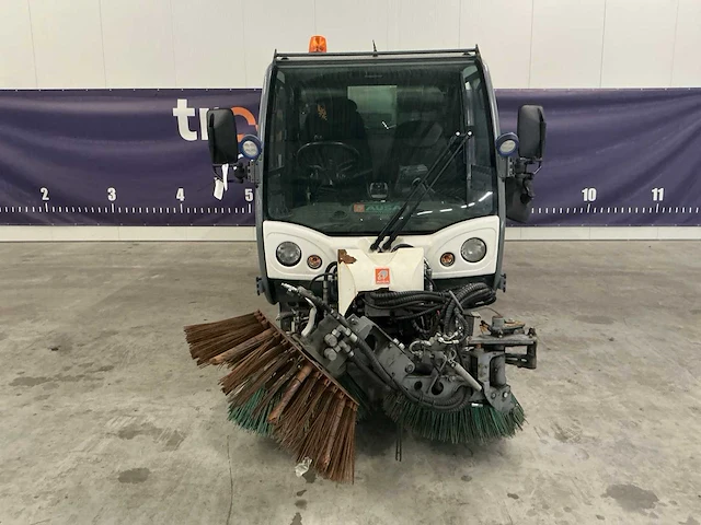 2017 ausa b2000h zelfrijdende veegmachine - afbeelding 12 van  24