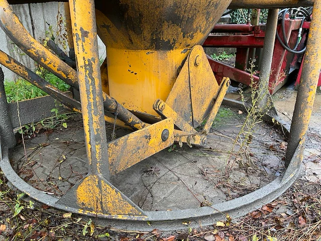 2017 beco kub2000sr betonkubel - afbeelding 3 van  7