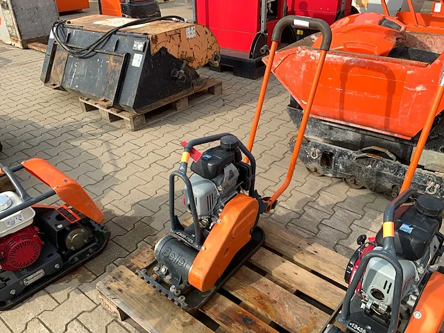 2017 belle / altrad lc3222 compacte trilplaat - afbeelding 1 van  5