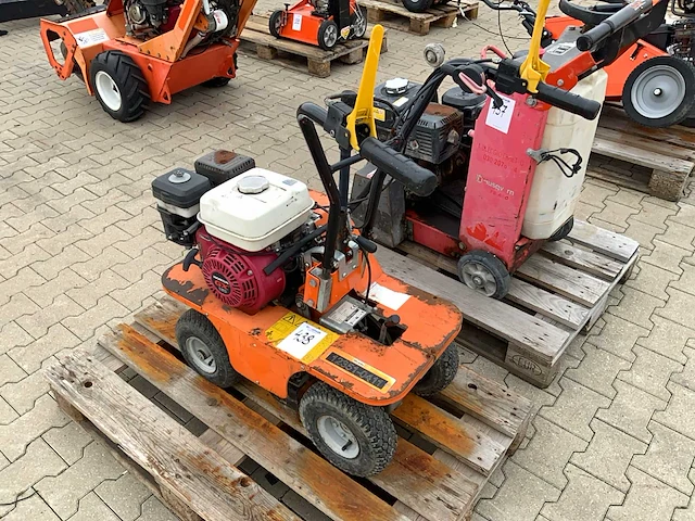 2017 benassi turf cutter 300 graszodensnijder - afbeelding 2 van  9