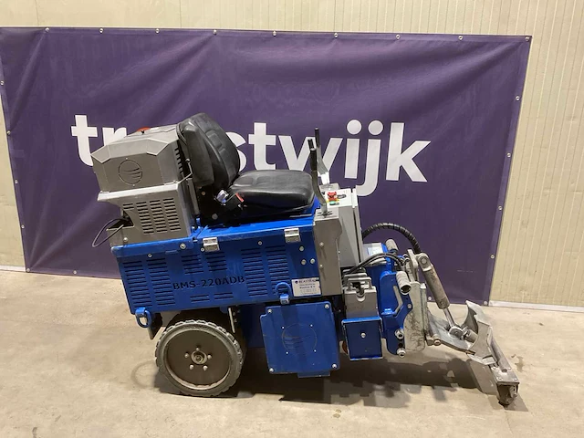 2017 blastrac bms-220adb tapijtstripper hydraulisch - afbeelding 2 van  8