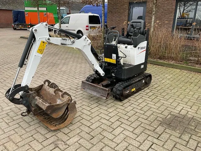 2017 bobcat e10 minigraafmachine - afbeelding 1 van  20