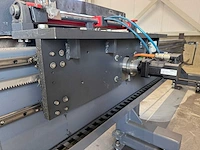 2017 bomar construction 820.450 dgs cnc semi automatische bandzaagmachine met aan-/afvoerbaan - afbeelding 14 van  33