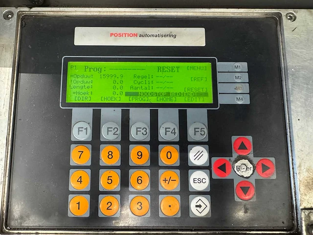 2017 bomar construction 820.450 dgs cnc semi automatische bandzaagmachine met aan-/afvoerbaan - afbeelding 22 van  33
