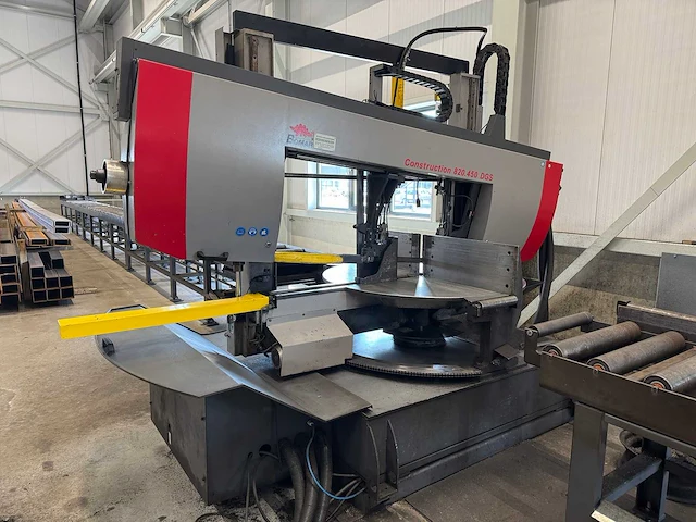 2017 bomar construction 820.450 dgs cnc semi automatische bandzaagmachine met aan-/afvoerbaan - afbeelding 12 van  33