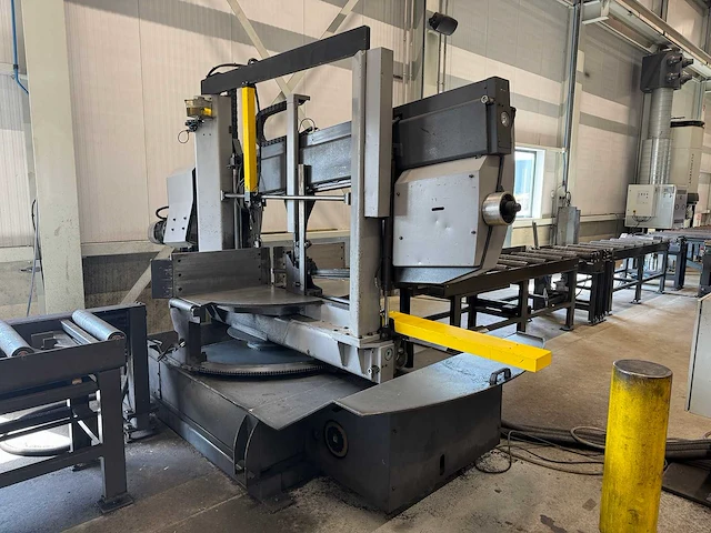 2017 bomar construction 820.450 dgs cnc semi automatische bandzaagmachine met aan-/afvoerbaan - afbeelding 23 van  33