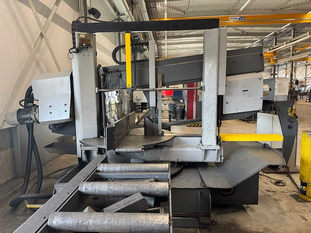 2017 bomar construction 820.450 dgs cnc semi automatische bandzaagmachine met aan-/afvoerbaan - afbeelding 28 van  33
