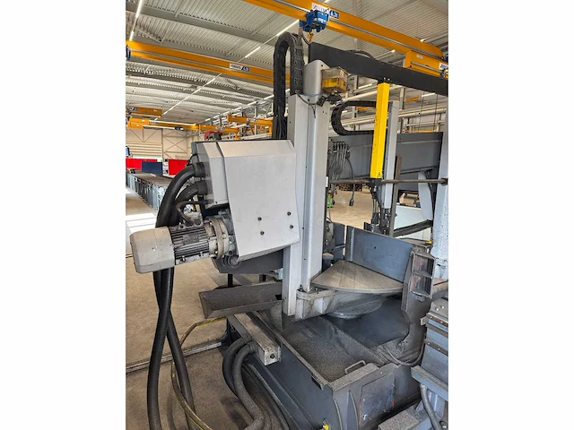 2017 bomar construction 820.450 dgs cnc semi automatische bandzaagmachine met aan-/afvoerbaan - afbeelding 30 van  33
