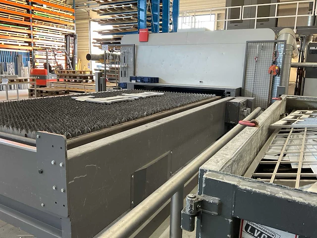 2017 bystronic bysprint pro 4020 lasersnijmachine - afbeelding 8 van  51