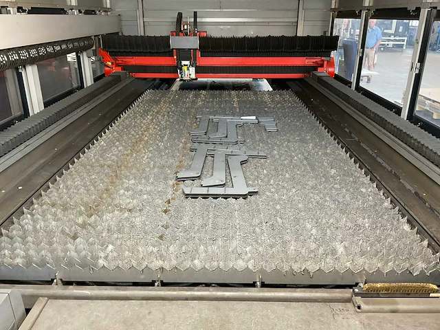 2017 bystronic bysprint pro 4020 lasersnijmachine - afbeelding 27 van  51