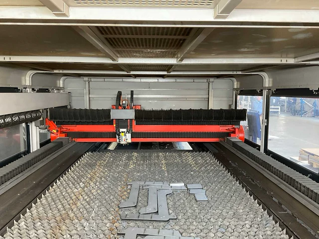 2017 bystronic bysprint pro 4020 lasersnijmachine - afbeelding 28 van  51