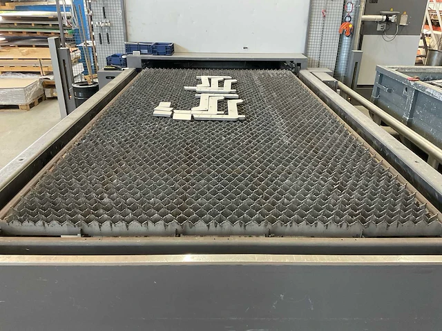 2017 bystronic bysprint pro 4020 lasersnijmachine - afbeelding 45 van  51