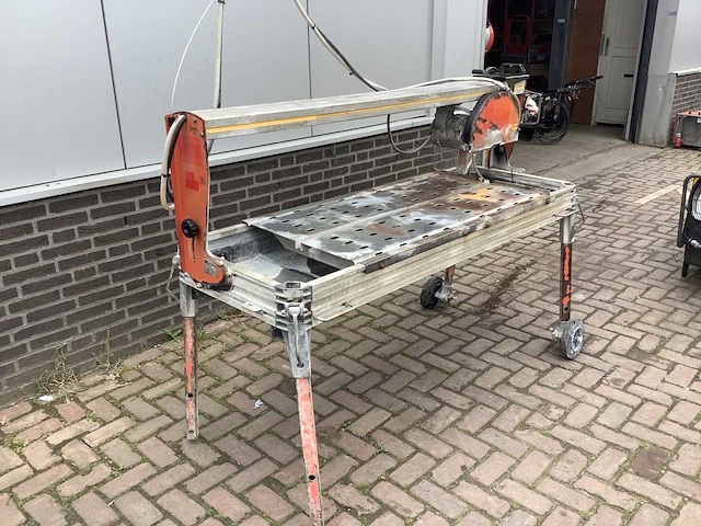 2017 carat p-3512 zaagtafel - afbeelding 4 van  4