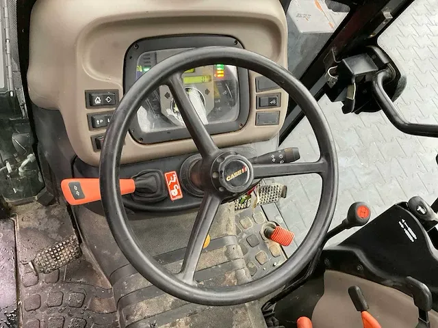 2017 case ih quantum 95n vierwielaangedreven landbouwtractor - afbeelding 21 van  32