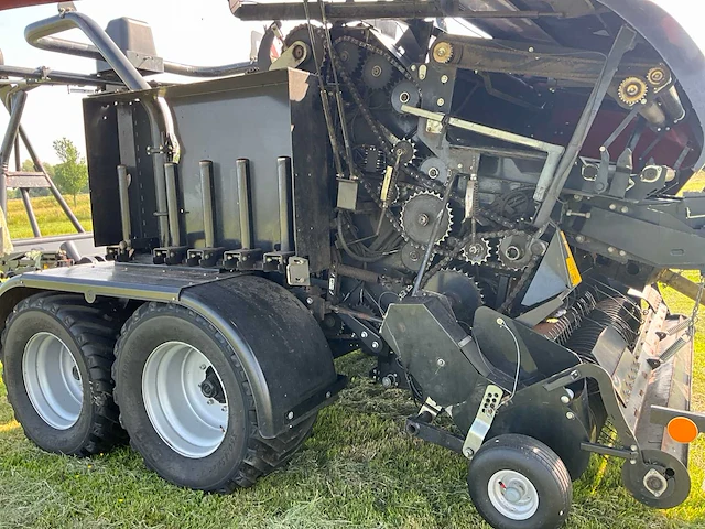 2017 case ih rb545 balenpers met foliewikkelaar - afbeelding 36 van  43