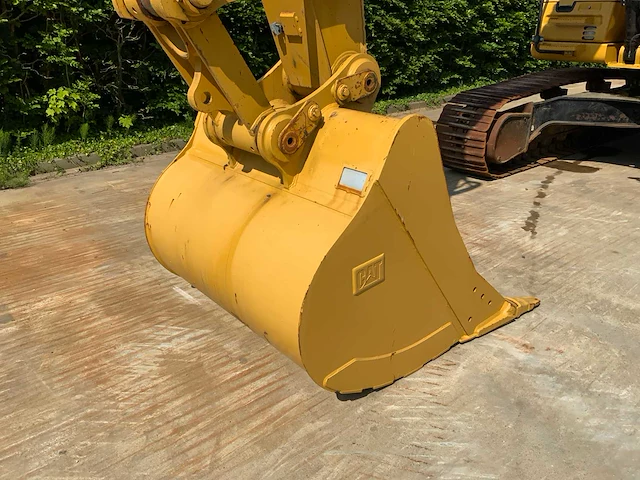 2017 caterpillar 330fl rupsgraafmachine met nieuwe cat bak - afbeelding 10 van  65