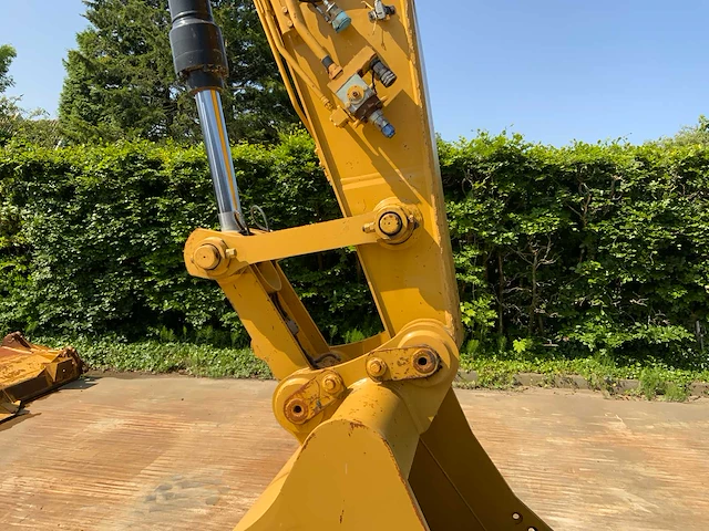 2017 caterpillar 330fl rupsgraafmachine met nieuwe cat bak - afbeelding 15 van  65