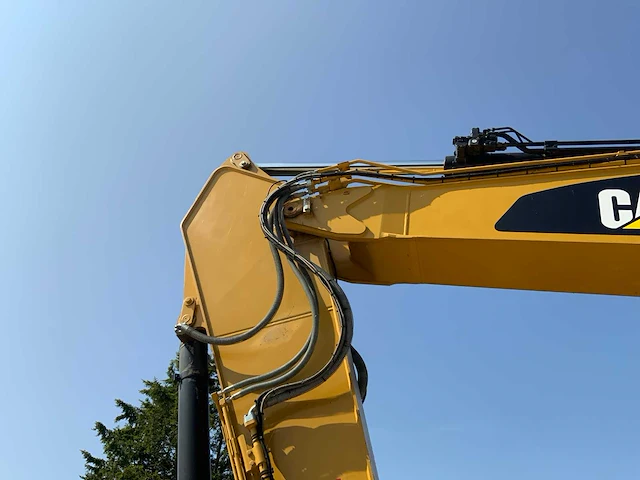 2017 caterpillar 330fl rupsgraafmachine met nieuwe cat bak - afbeelding 17 van  65
