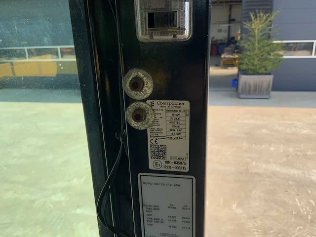 2017 caterpillar 330fl rupsgraafmachine met nieuwe cat bak - afbeelding 42 van  65