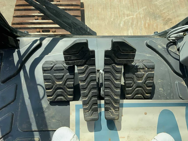 2017 caterpillar 330fl rupsgraafmachine met nieuwe cat bak - afbeelding 54 van  65