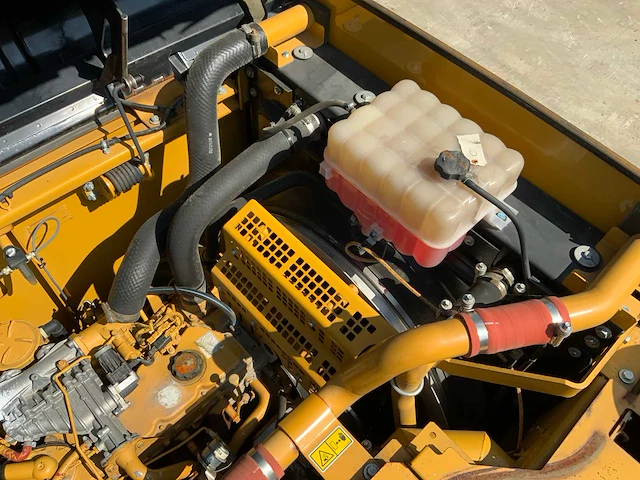 2017 caterpillar 330fl rupsgraafmachine met nieuwe cat bak - afbeelding 55 van  65
