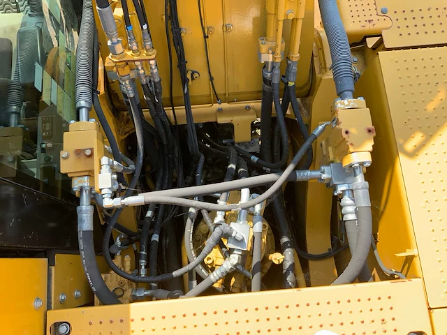 2017 caterpillar 330fl rupsgraafmachine met nieuwe cat bak - afbeelding 58 van  65