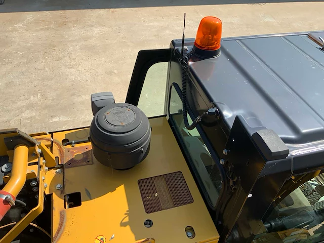 2017 caterpillar 330fl rupsgraafmachine met nieuwe cat bak - afbeelding 63 van  65