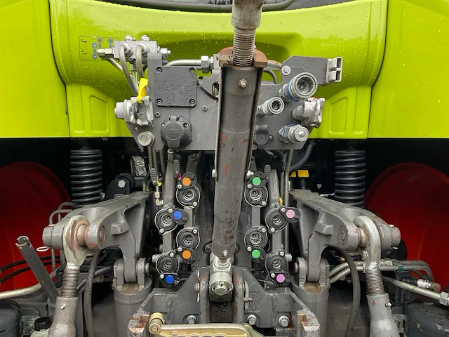 2017 claas 650 arion vierwielaangedreven landbouwtractor - afbeelding 2 van  45