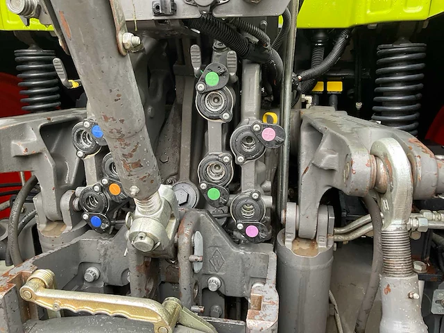 2017 claas 650 arion vierwielaangedreven landbouwtractor - afbeelding 4 van  45