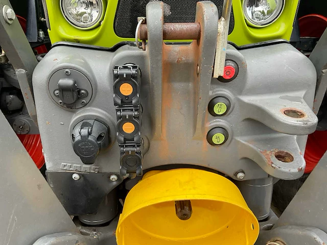 2017 claas 650 arion vierwielaangedreven landbouwtractor - afbeelding 14 van  45